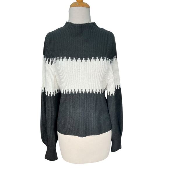 French Connection New With Tag Black & White Sweater Size Small Mock Turtle Neck - Picture 1 of 11